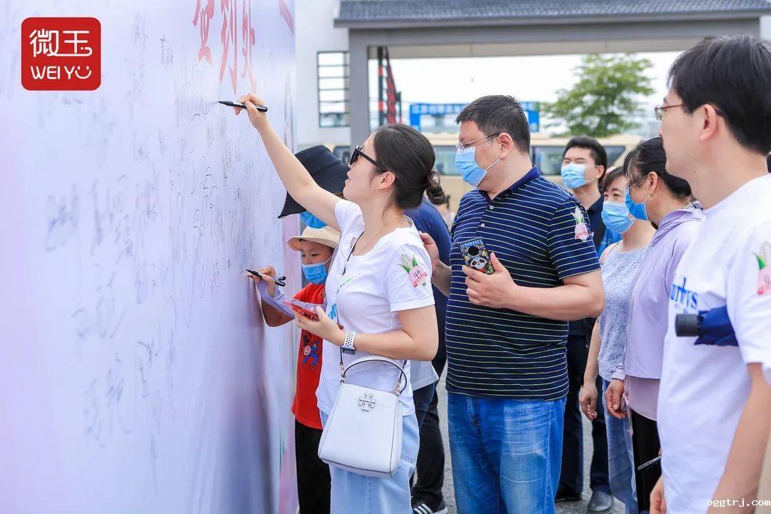 1625155773928353.jpg ia_1000000001.jpg