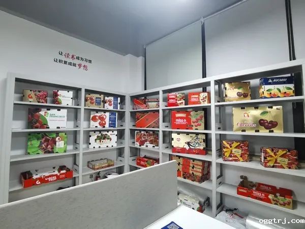 1625888993714580.jpg ia_1900000450.jpg