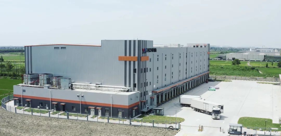 1628212934291828.jpg ia_100000010.jpg