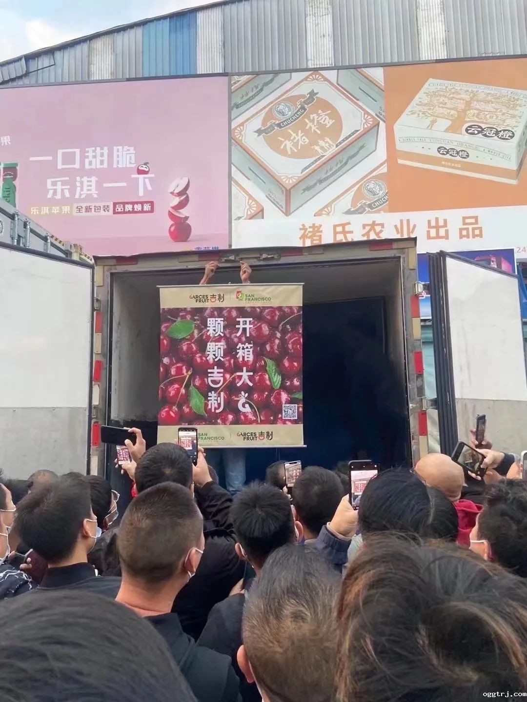 1635240173853105.jpg ia_1500000443.jpg