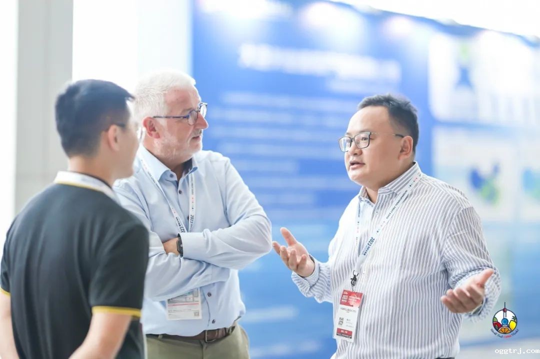 1694571768526784.jpg 10018.jpg