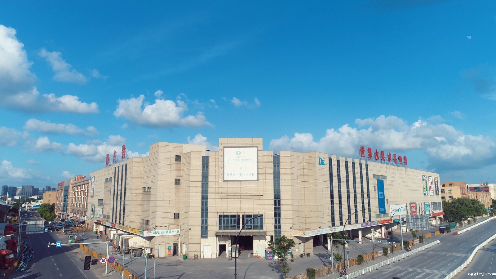 1723428401847964.jpg 3ea861e261f25ea9d2f43d2655500a3.jpg